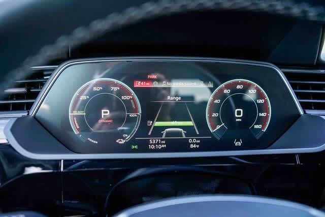 Thumbnail: 2024 Audi Q8 e-tron - 25