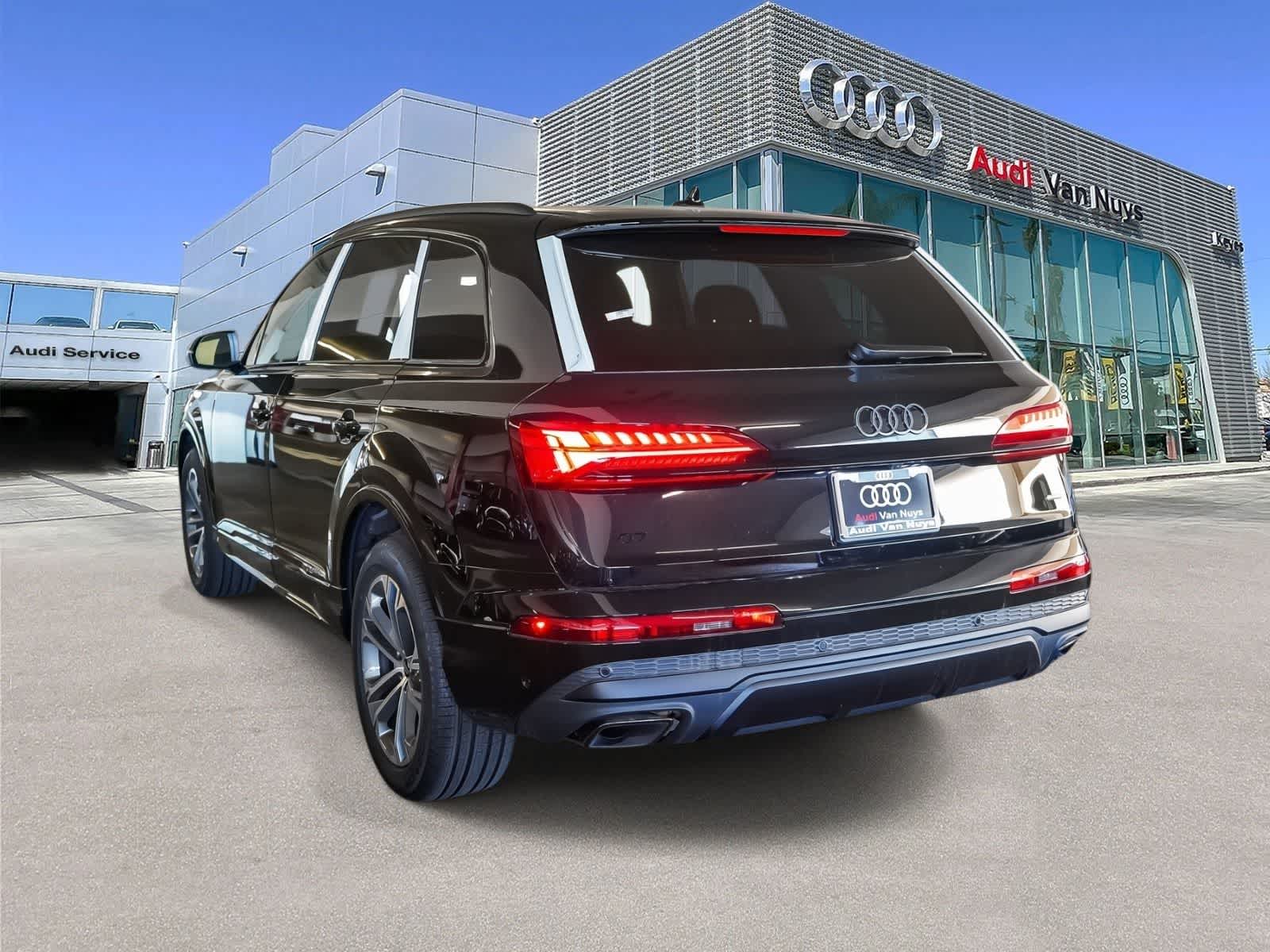 Thumbnail: 2026 Audi Q7 - 6