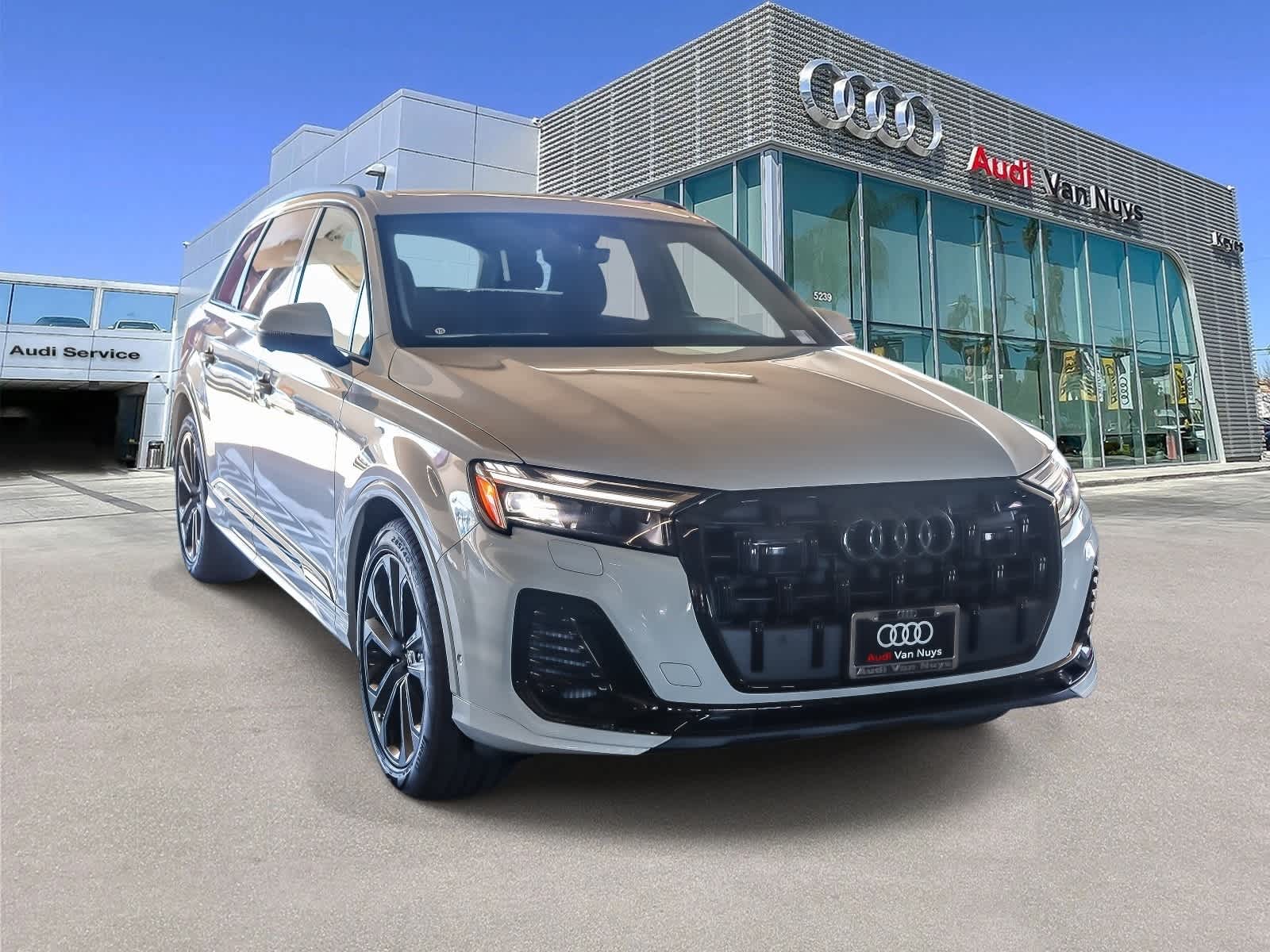 Thumbnail: 2026 Audi Q7 - 3