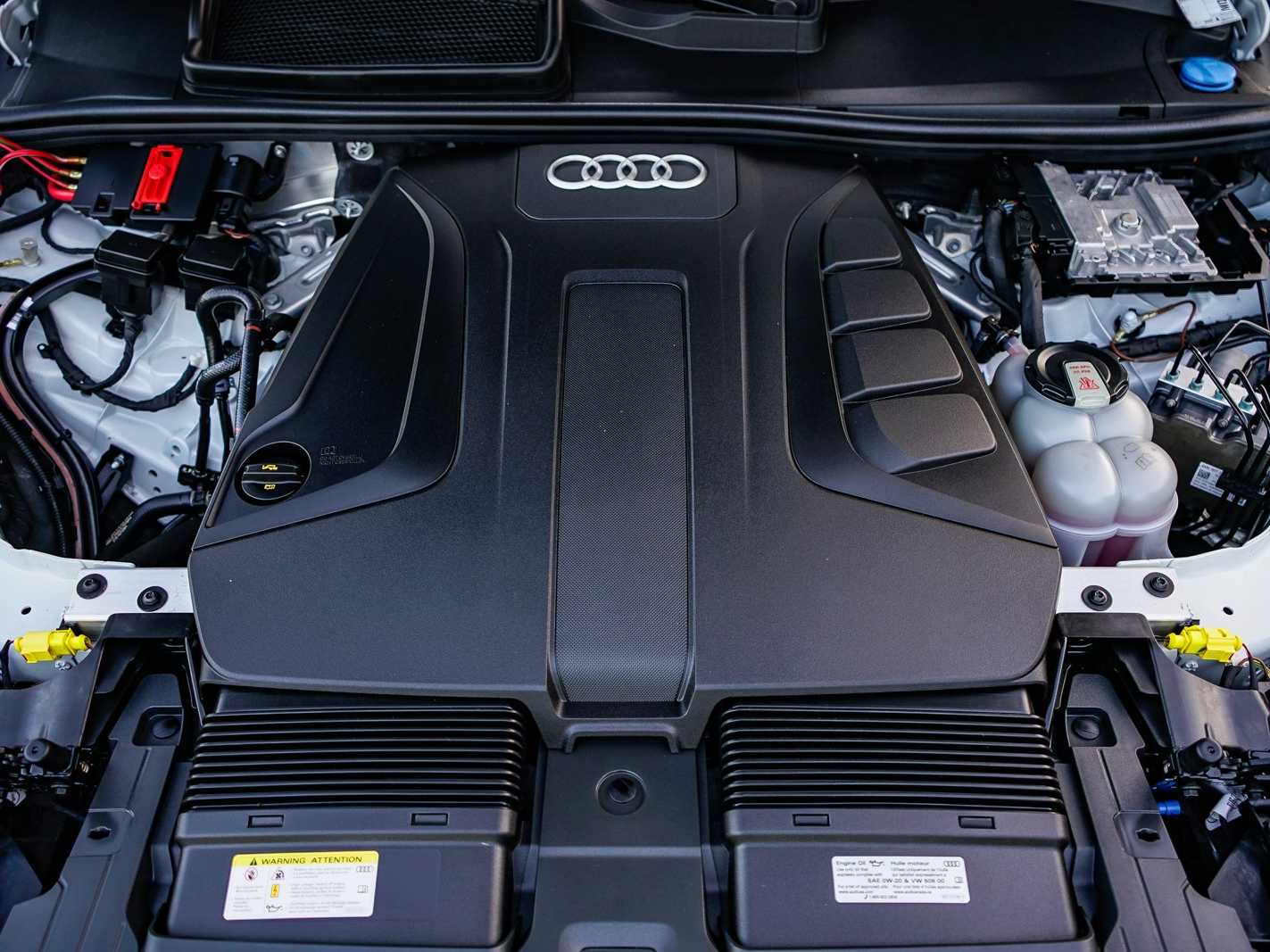 Thumbnail: 2021 Audi Q7 - 25