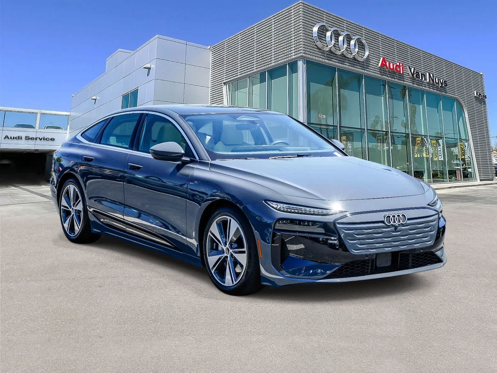 Thumbnail: 2025 Audi e-tron - 5