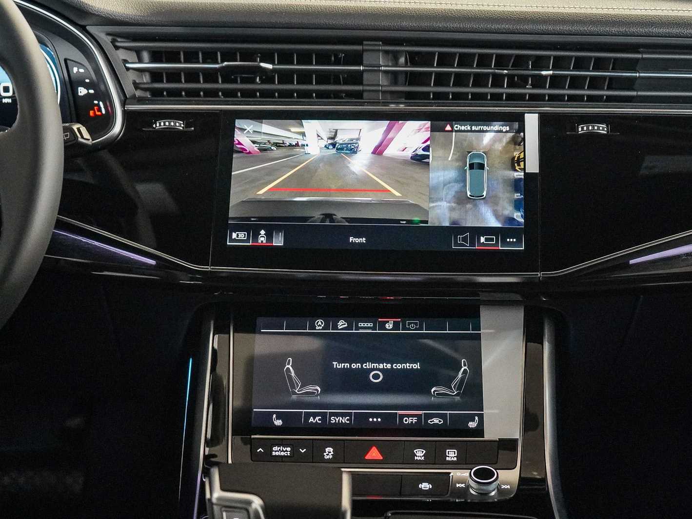 Thumbnail: 2026 Audi Q7 - 14