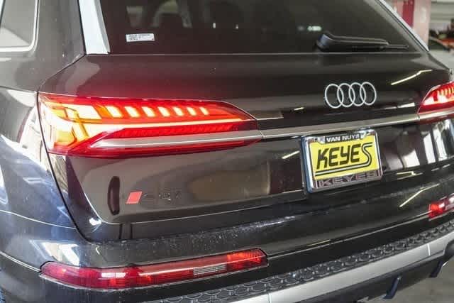 Thumbnail: 2025 Audi SQ7 - 11