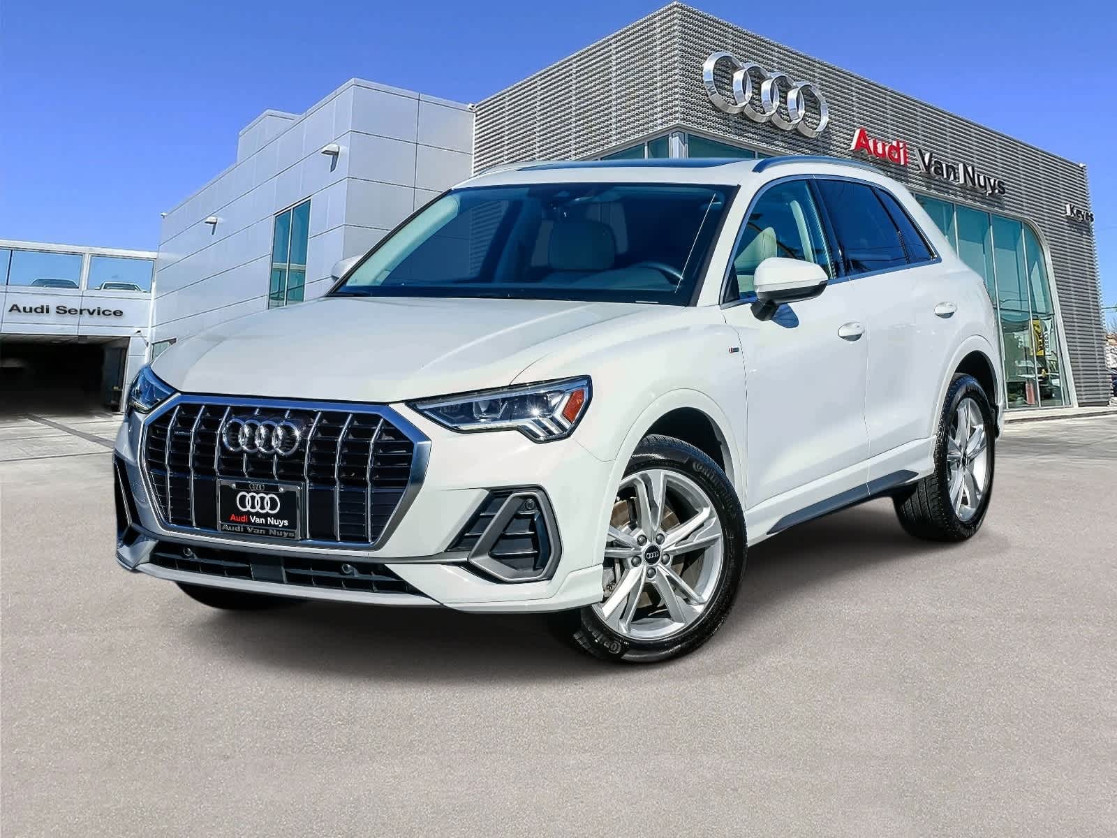 Thumbnail: 2022 Audi Q3 - 1