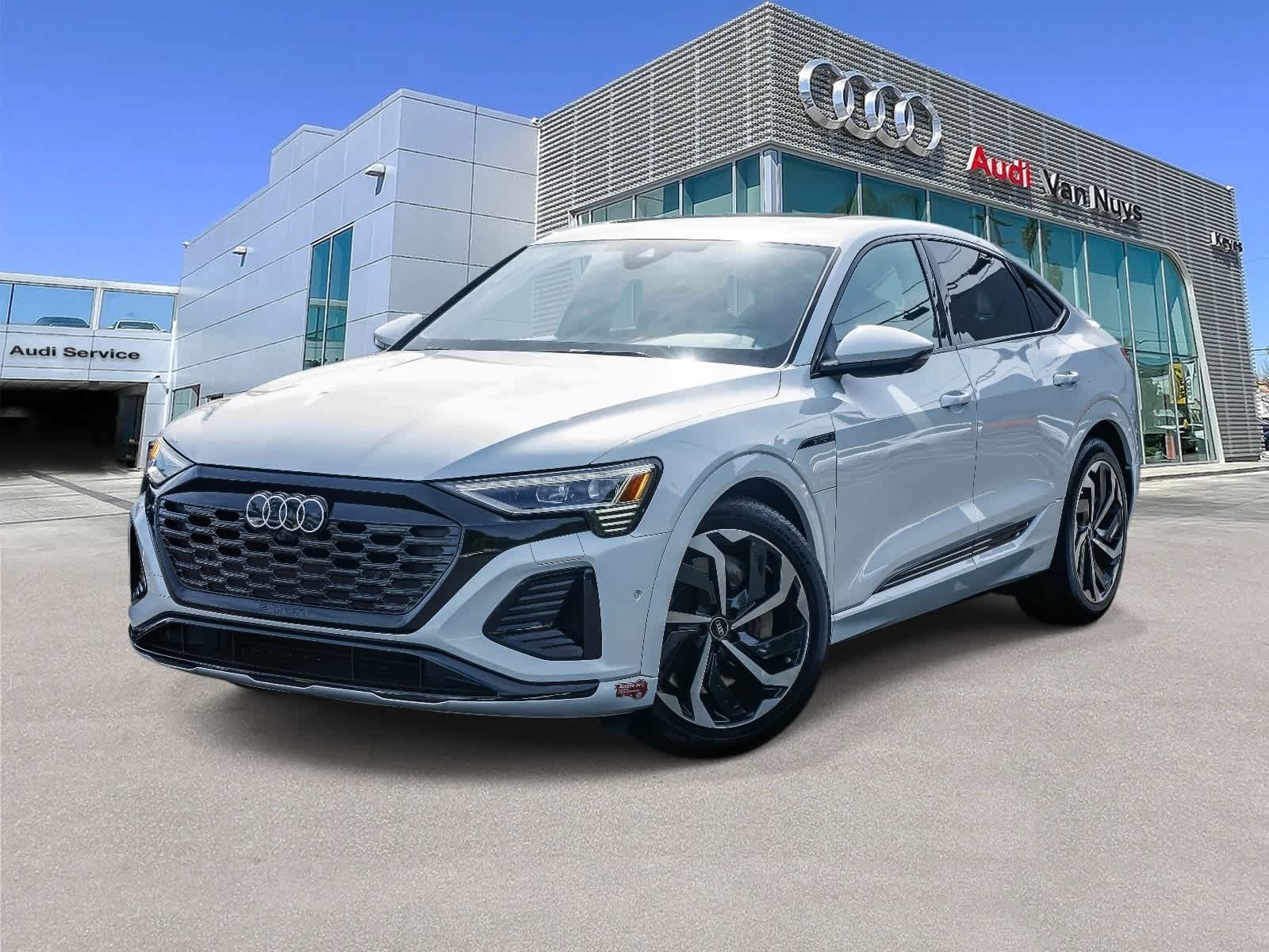 2024 Audi Q8 e-tron Premium Plus -
                  Sherman Oaks, CA