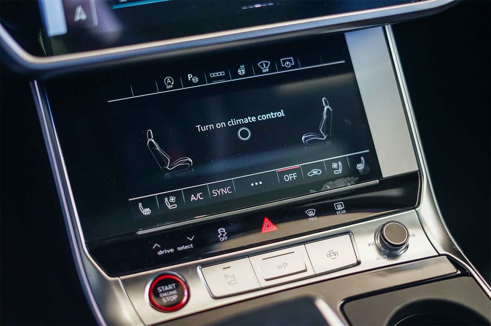 Thumbnail: 2026 Audi RS 6 - 26