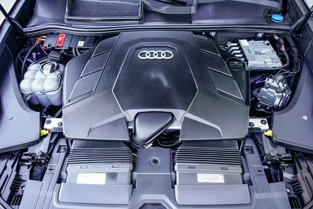 Thumbnail: 2022 Audi Q8 - 28