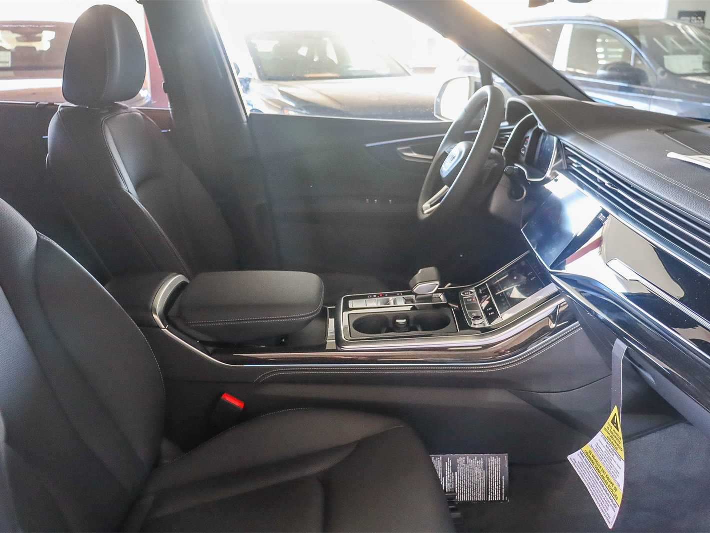 Thumbnail: 2026 Audi Q7 - 17