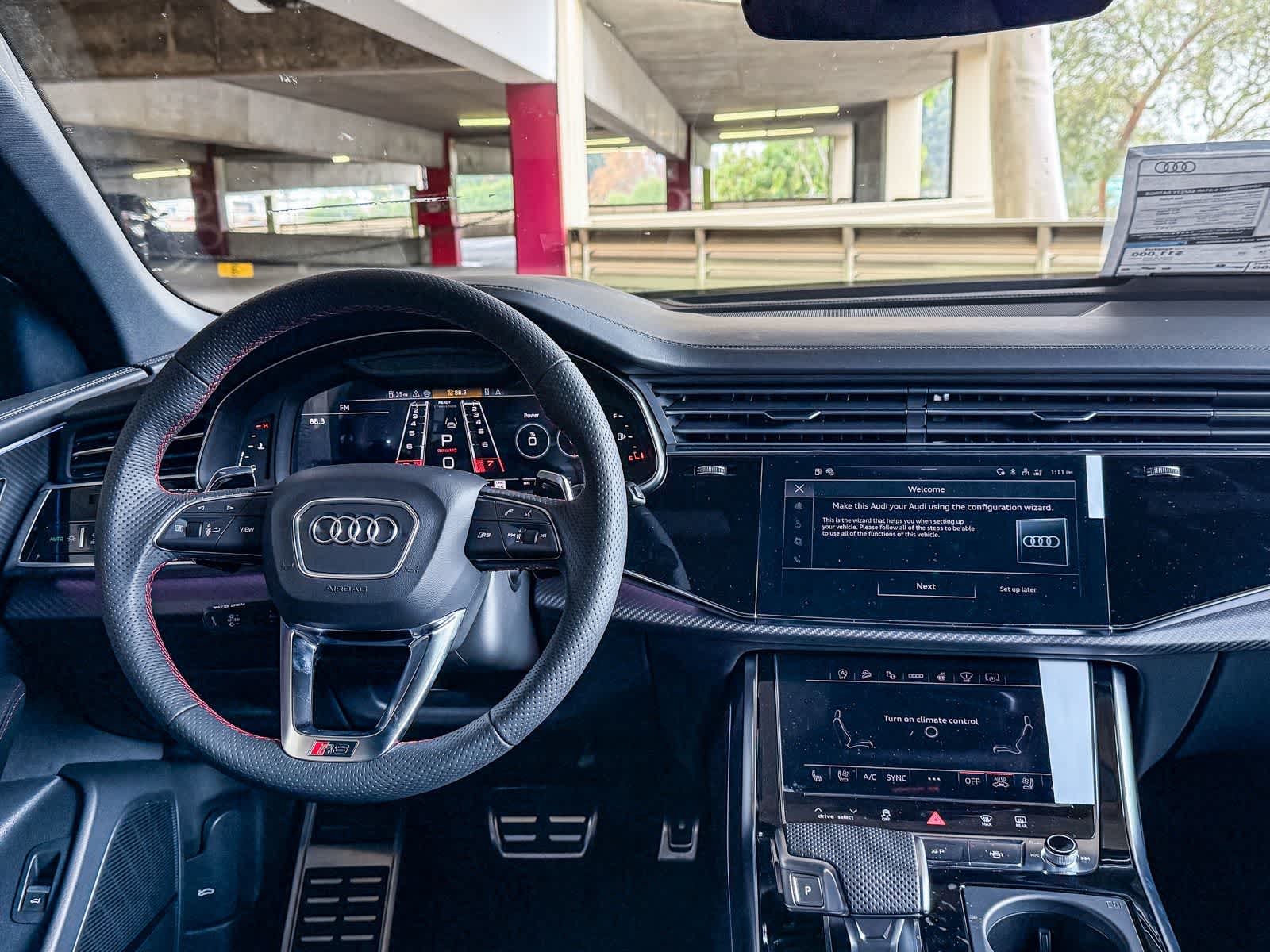 Thumbnail: 2026 Audi RS Q8 - 13