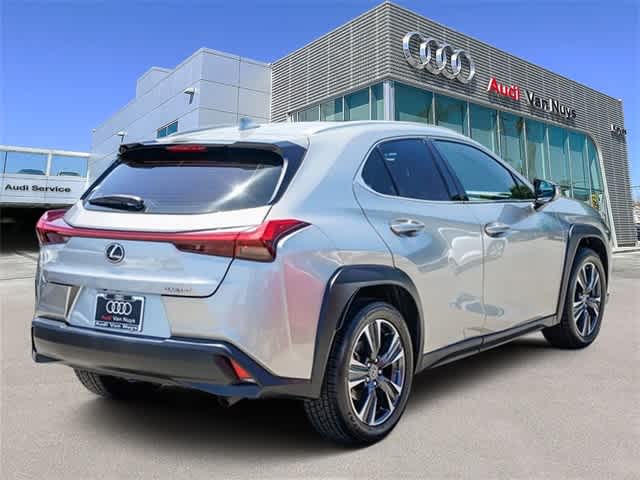 Thumbnail: 2020 Lexus UX - 4