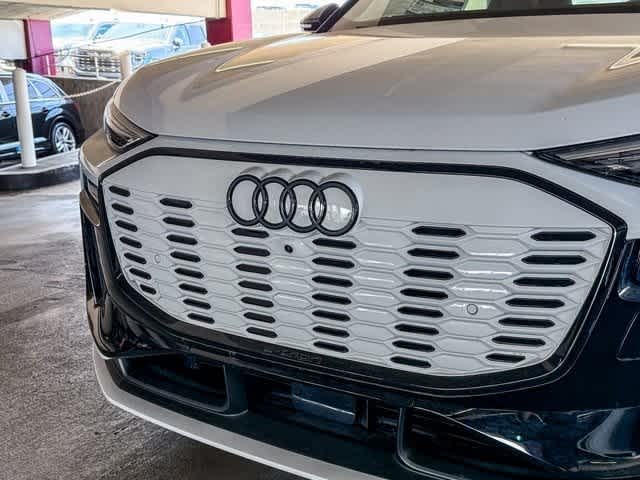 Thumbnail: 2025 Audi SQ6 e-tron - 11