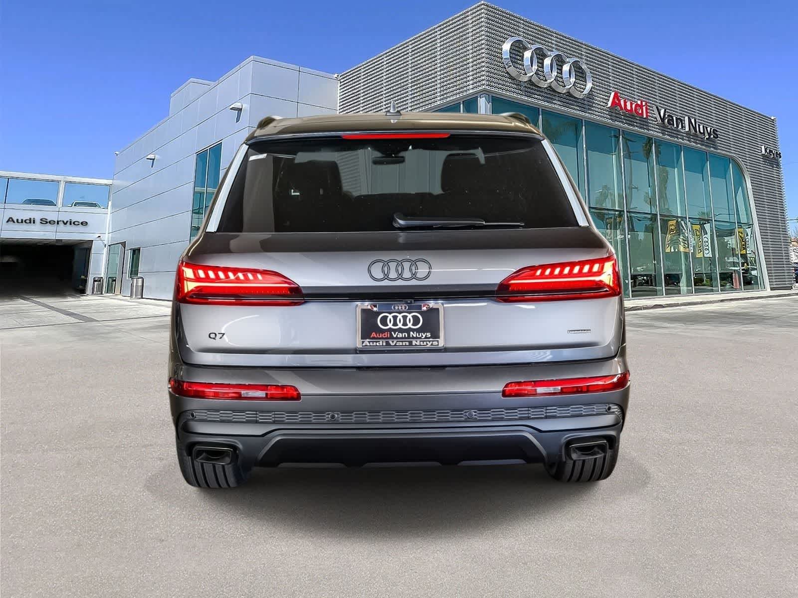 Thumbnail: 2026 Audi Q7 - 5