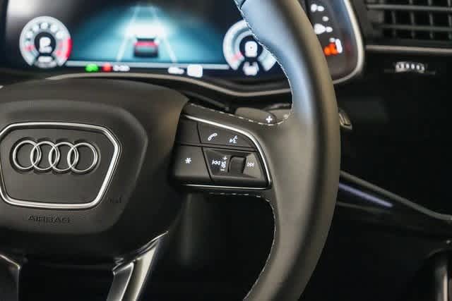 Thumbnail: 2025 Audi Q8 - 20