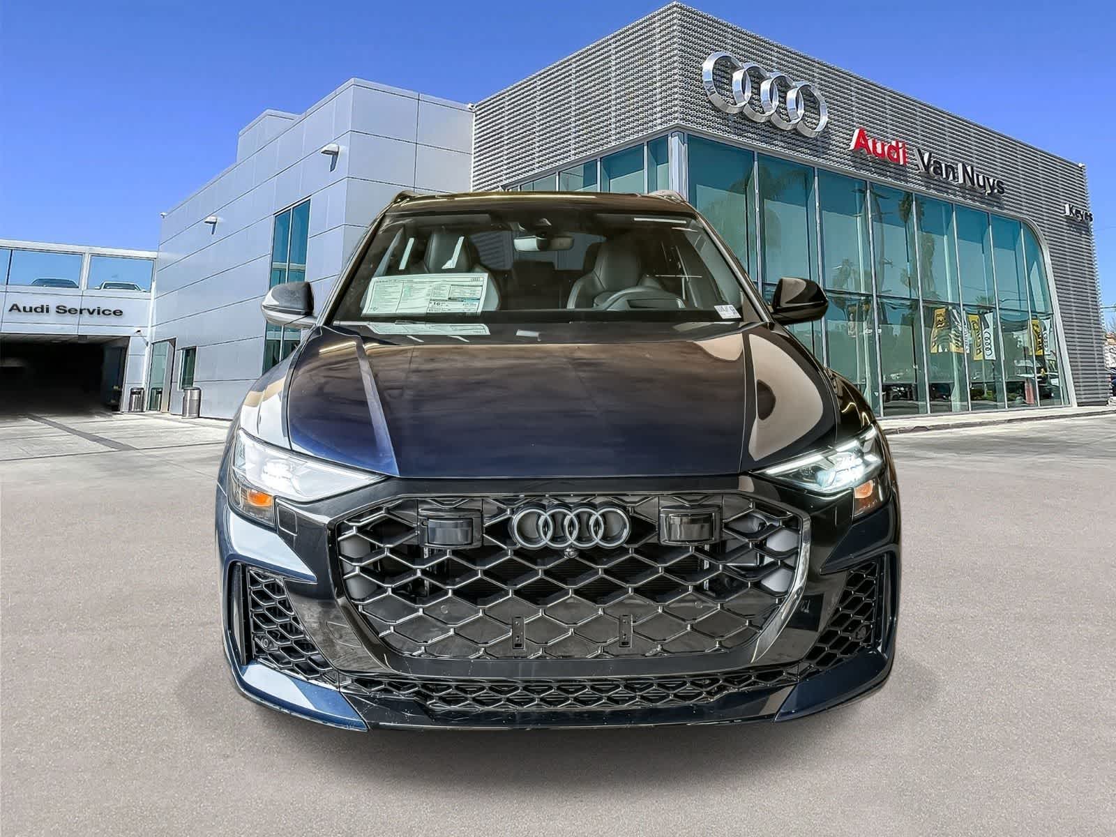 Thumbnail: 2026 Audi RS Q8 - 2