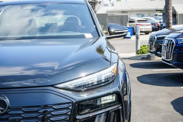 Thumbnail: 2025 Audi SQ6 e-tron - 7