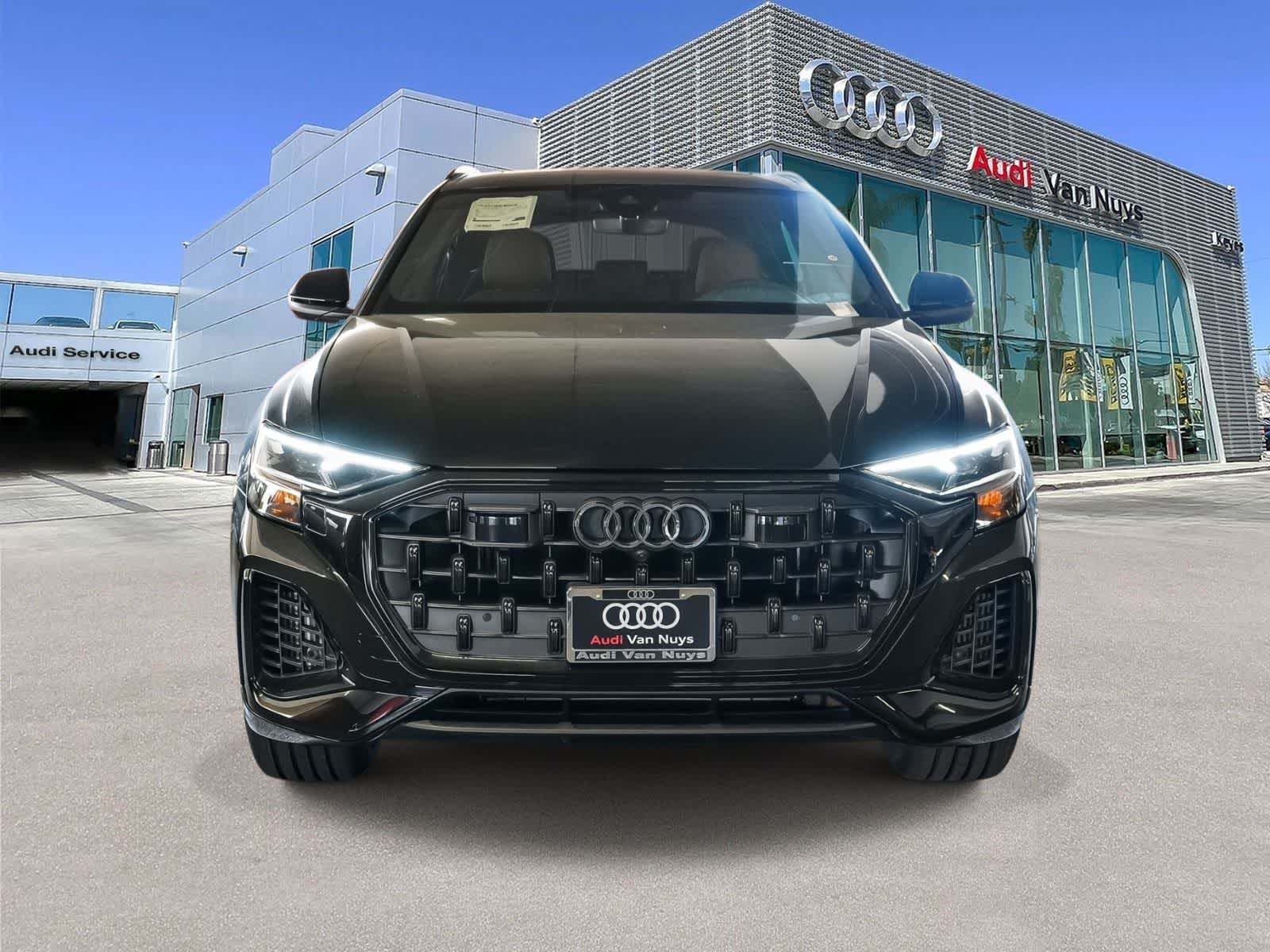 Thumbnail: 2026 Audi Q8 - 2