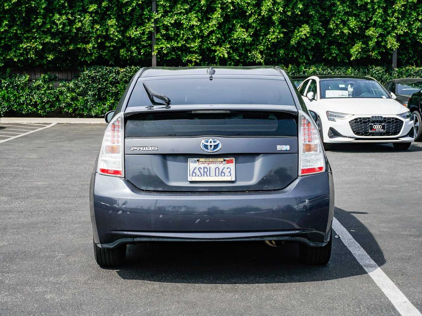 Thumbnail: 2010 Toyota Prius - 3