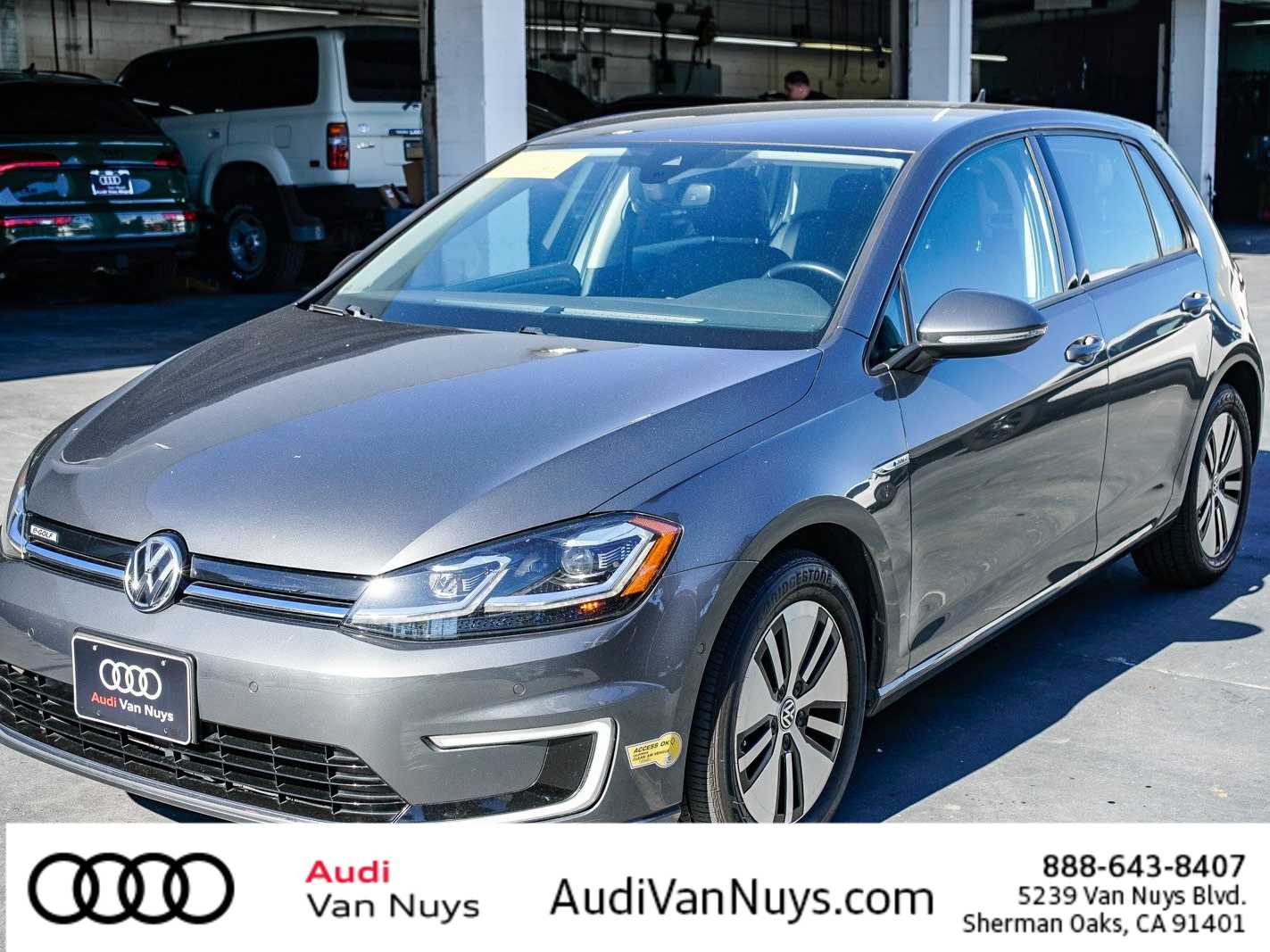 2018 Volkswagen e-Golf SEL Premium -
                  Sherman Oaks, CA