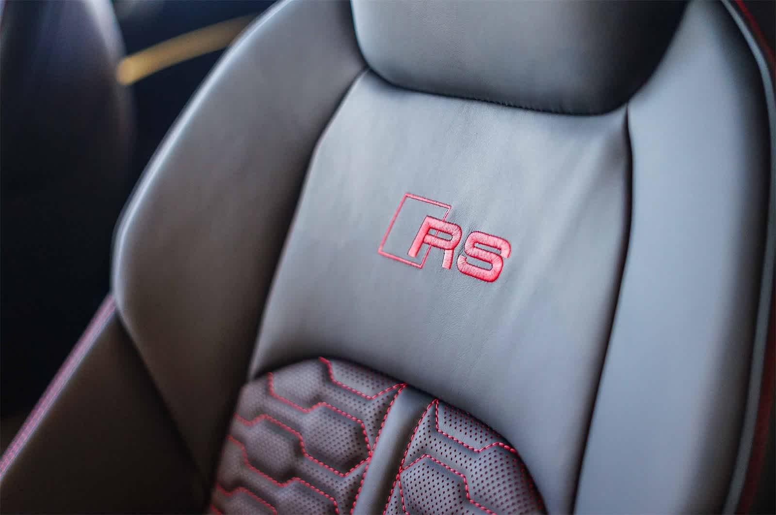 Thumbnail: 2026 Audi RS 6 - 28