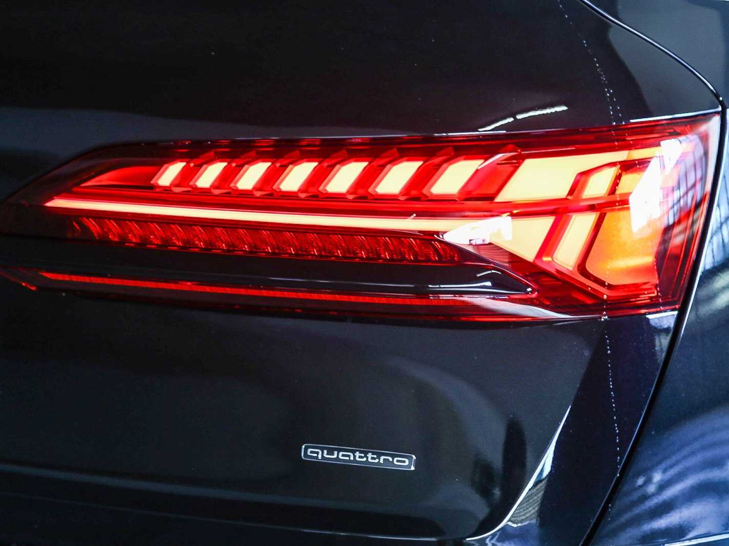 Thumbnail: 2026 Audi Q7 - 9
