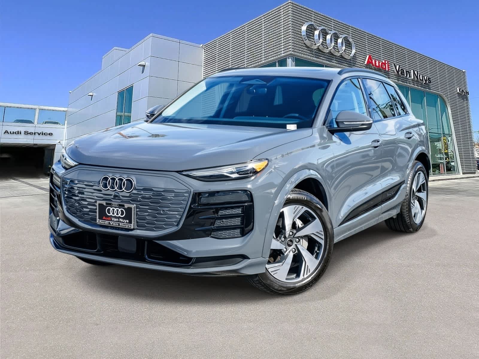 2025 Audi Q6 e-tron Premium -
                  Sherman Oaks, CA