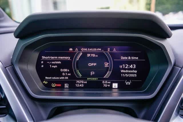 Thumbnail: 2025 Audi Q4 e-tron - 25