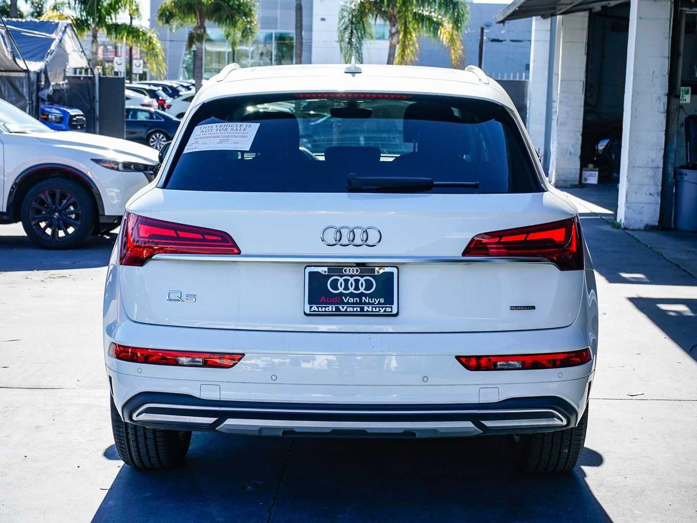 Thumbnail: 2023 Audi Q5 - 3
