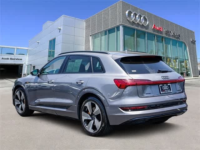 Thumbnail: 2022 Audi e-tron - 2