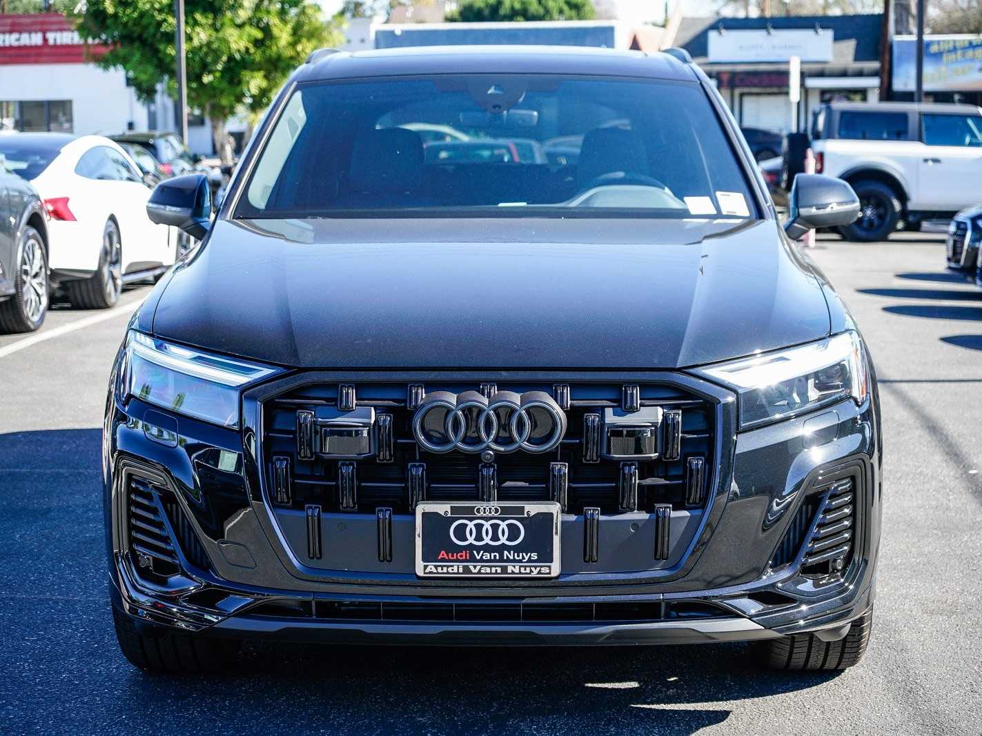 Thumbnail: 2026 Audi Q7 - 6