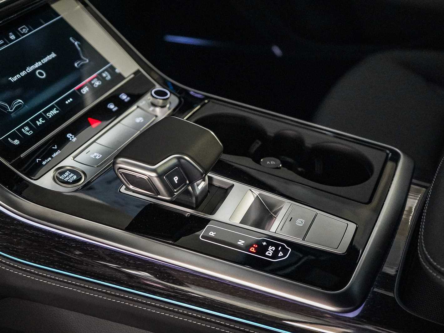 Thumbnail: 2026 Audi Q7 - 20