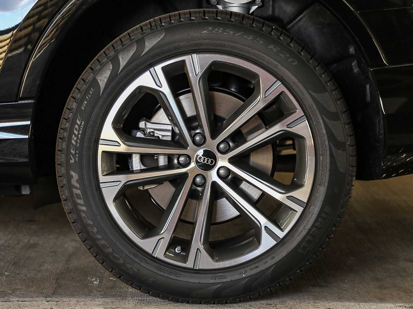 Thumbnail: 2026 Audi Q7 - 11