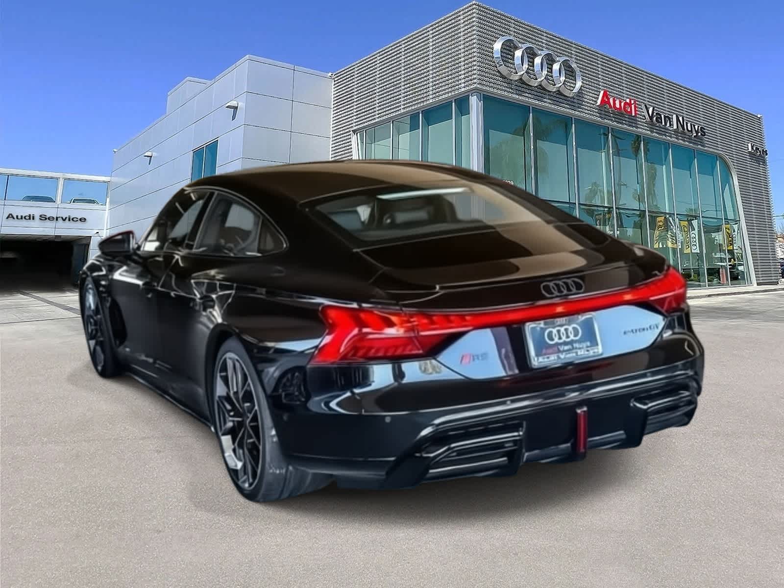 Thumbnail: 2026 Audi RS e-tron GT - 6