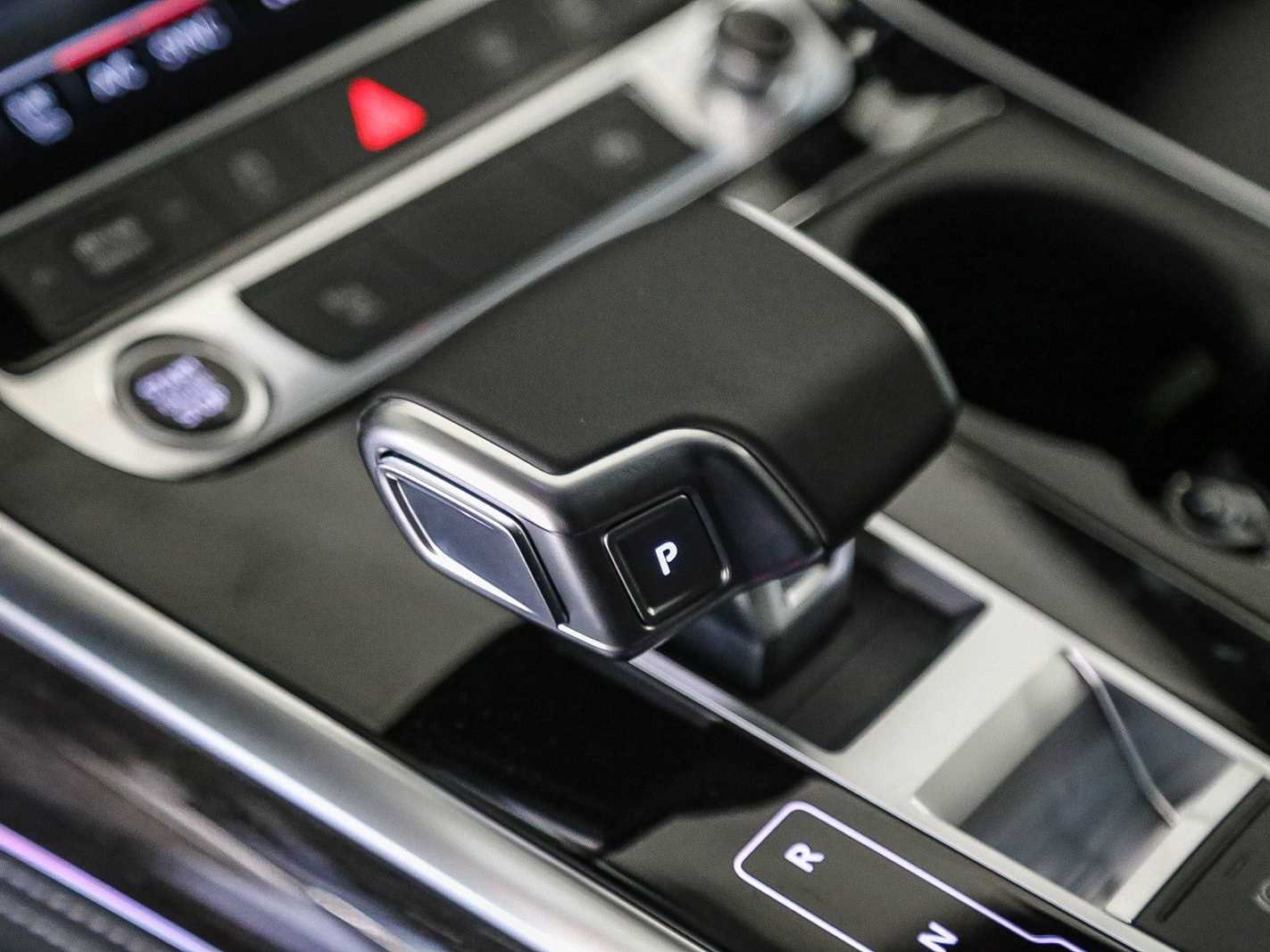 Thumbnail: 2026 Audi Q7 - 19