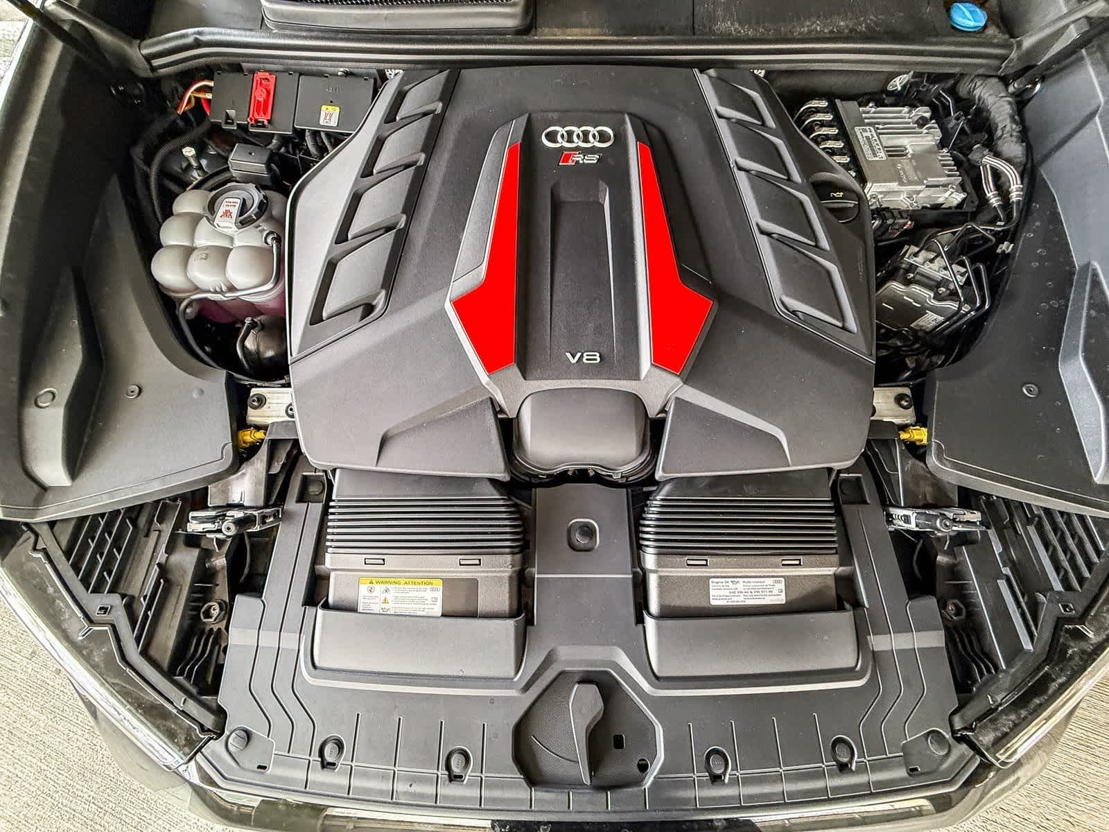 Thumbnail: 2026 Audi RS Q8 - 27