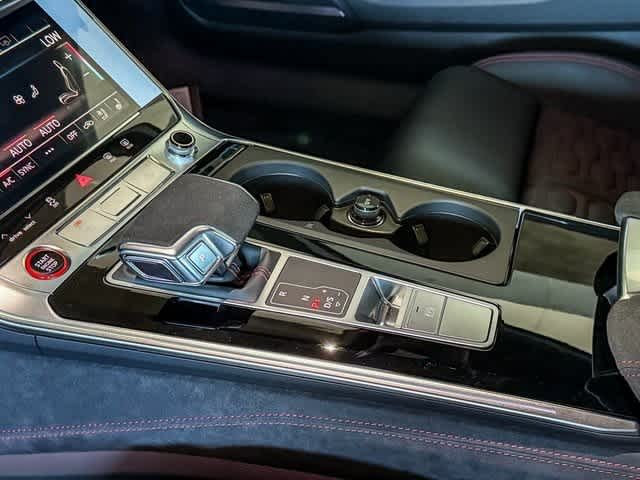 Thumbnail: 2026 Audi RS 6 - 20