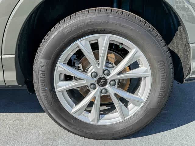 Thumbnail: 2025 Audi Q3 - 8