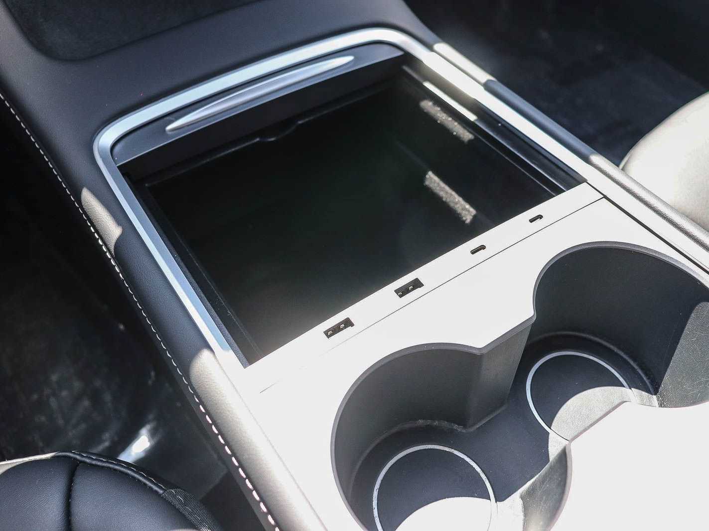 Thumbnail: 2023 Tesla Model 3 - 22