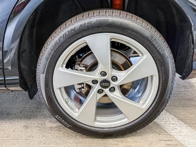 Thumbnail: 2025 Audi Q5 - 8