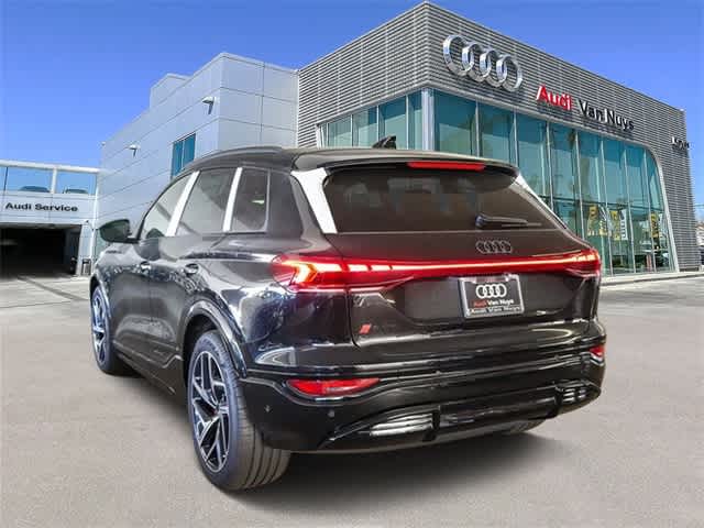 Thumbnail: 2025 Audi SQ6 e-tron - 2