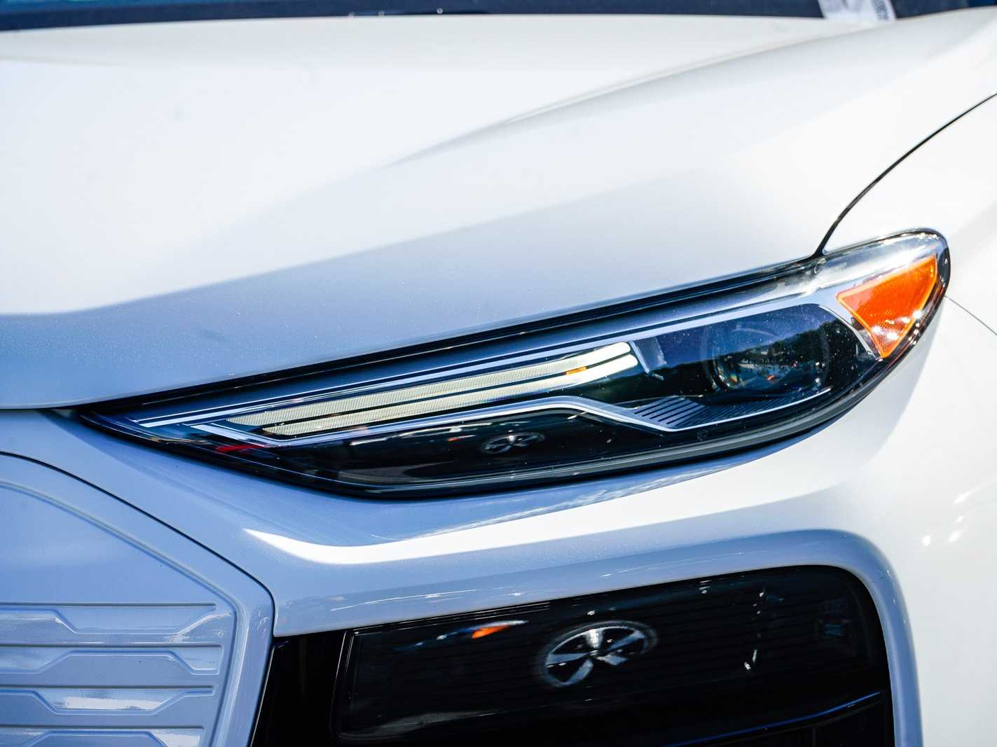 Thumbnail: 2025 Audi Q6 e-tron - 7