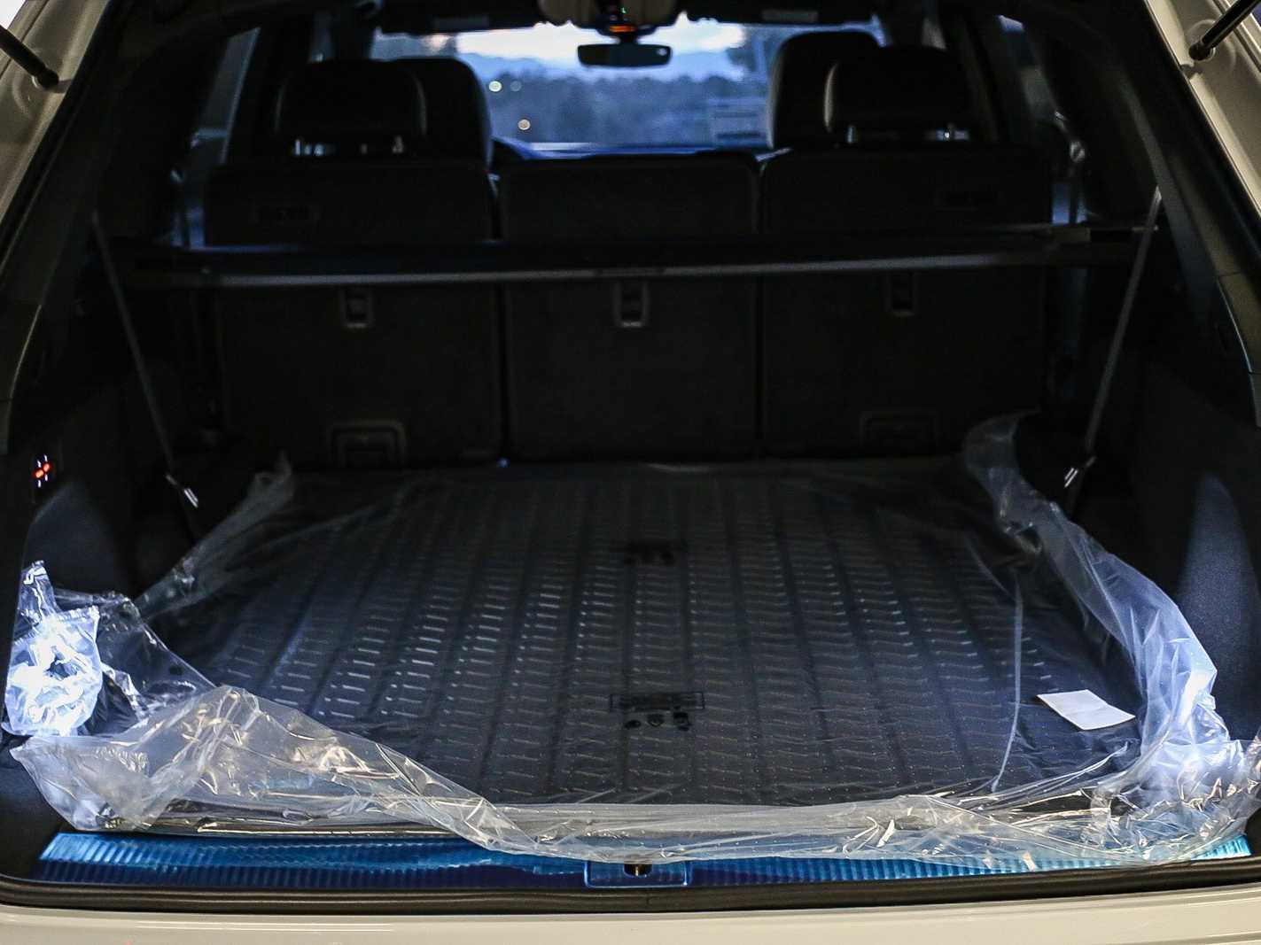 Thumbnail: 2026 Audi Q7 - 24