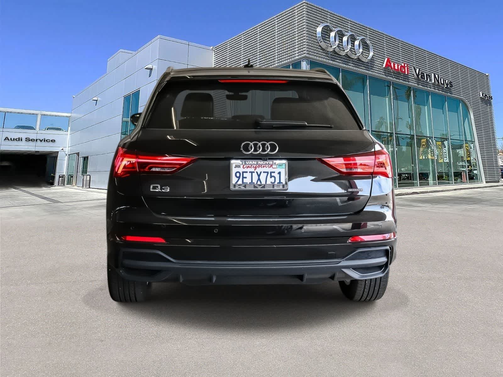 Thumbnail: 2023 Audi Q3 - 3