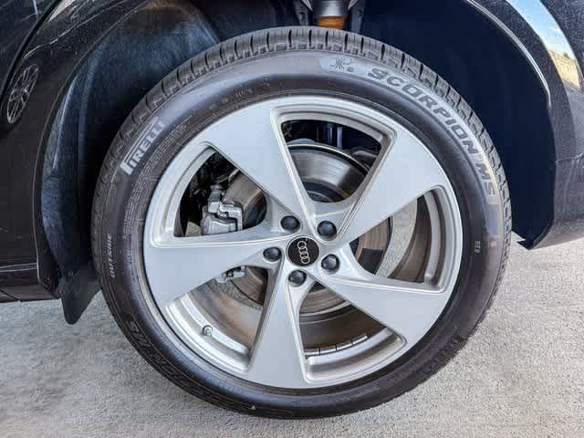 Thumbnail: 2025 Audi Q5 - 8