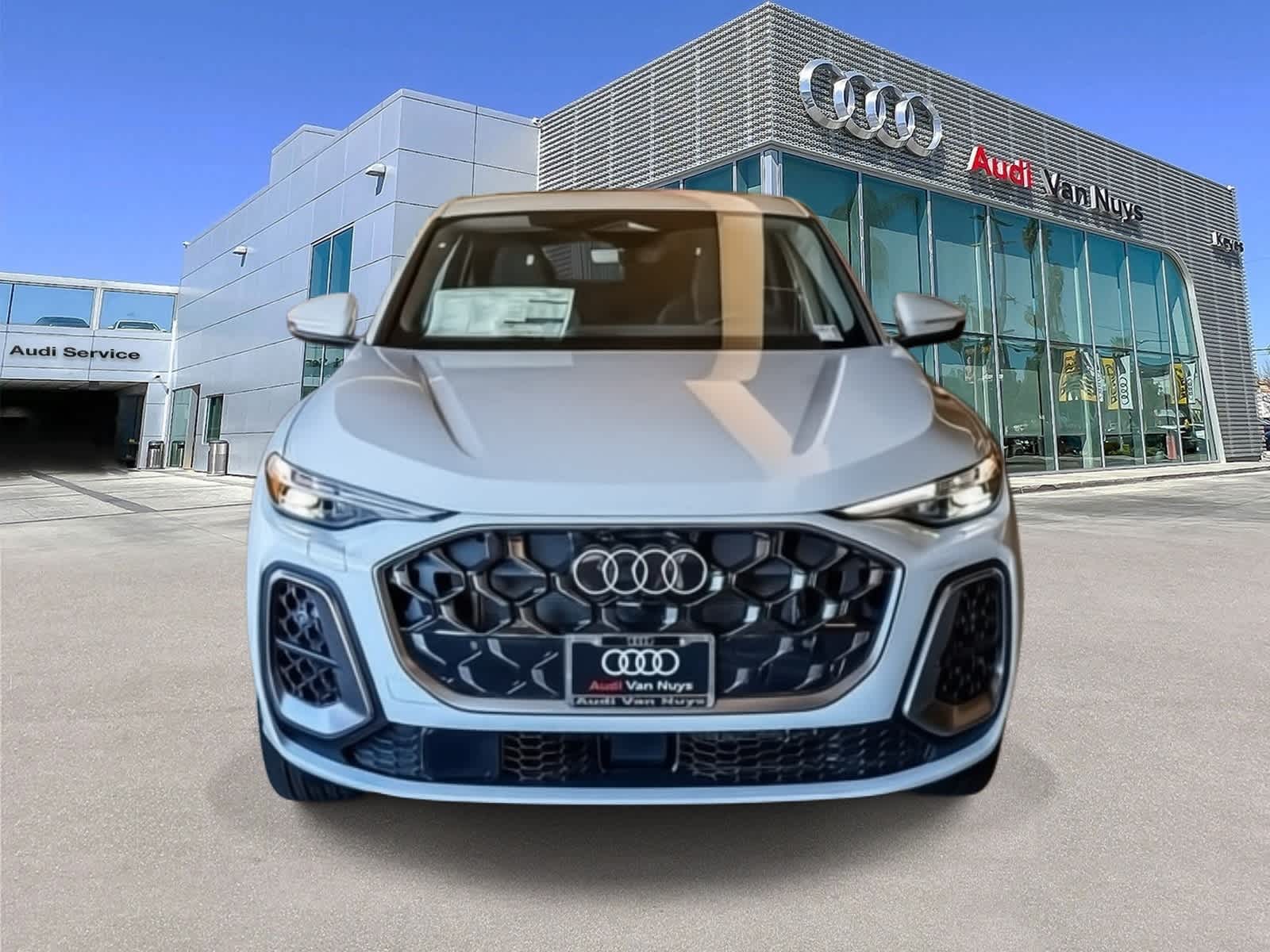 Thumbnail: 2025 Audi Q5 - 2