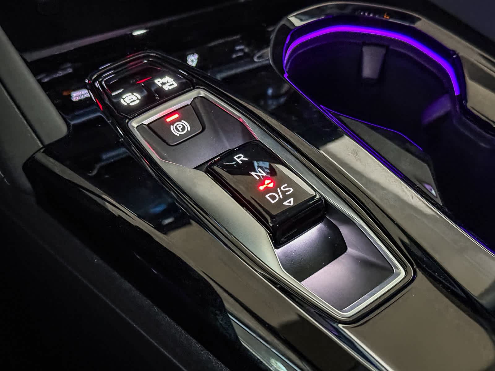 Thumbnail: 2025 Audi Q5 - 20