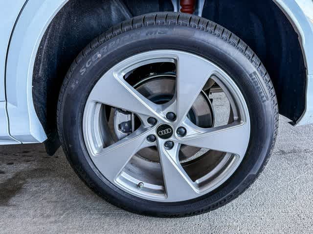 Thumbnail: 2025 Audi Q5 - 8