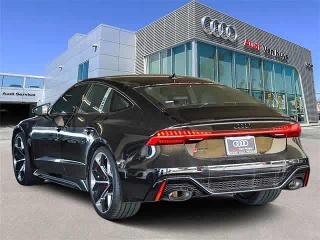 Thumbnail: 2025 Audi RS 7 - 6