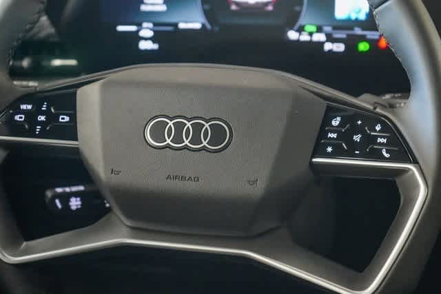 Thumbnail: 2025 Audi e-tron S - 21