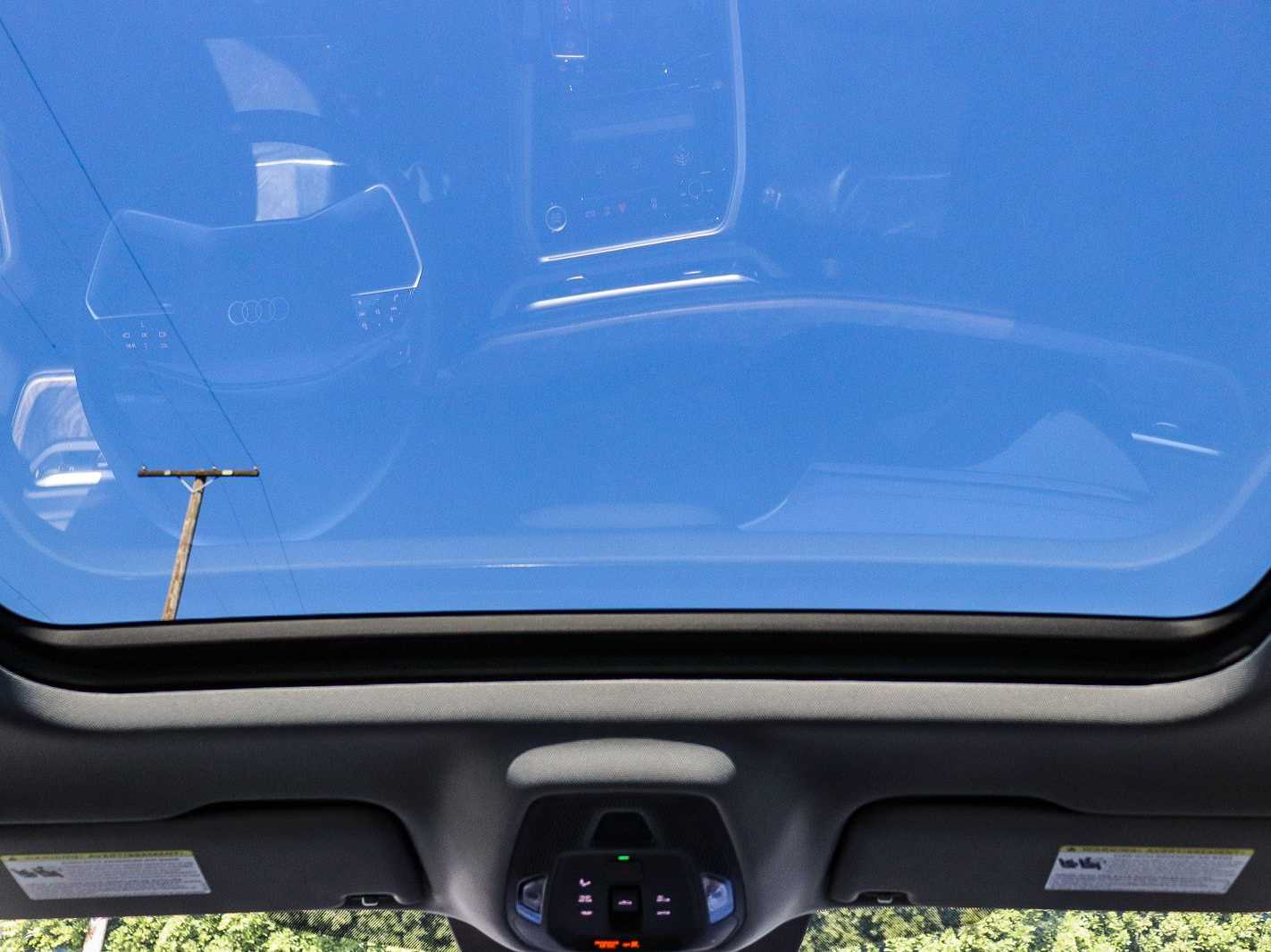 Thumbnail: 2025 Audi Q5 - 11