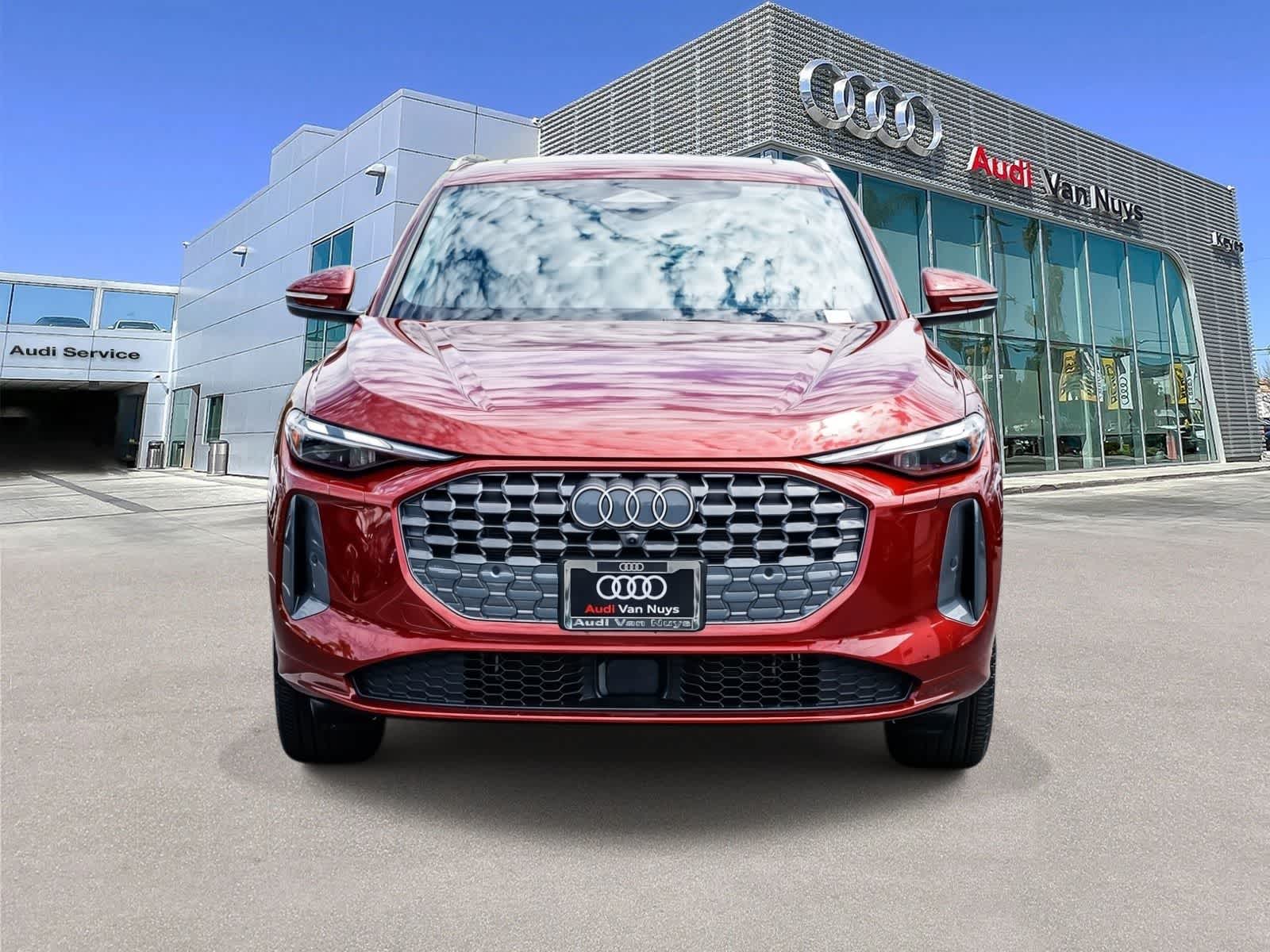 Thumbnail: 2025 Audi Q5 - 6
